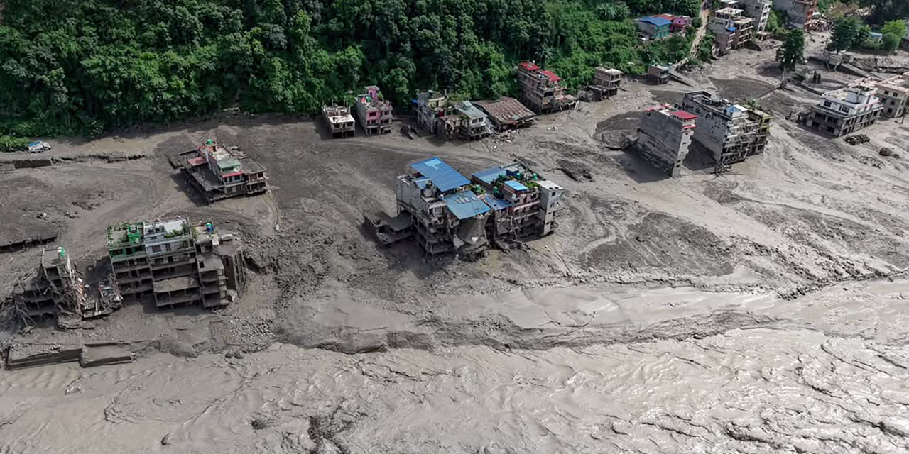 Foreign Tourists Among Hundreds Missing After Flash Floods in Nepal and Tibet