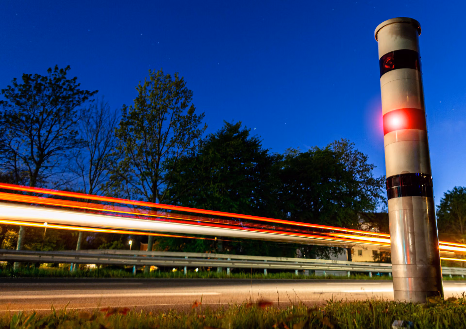 Er raste mit 100 km/h durch eine 30er-Zone in Emmental. Nun hat die Luzerner Polizei den Raser aus Bosnien ermitteln können